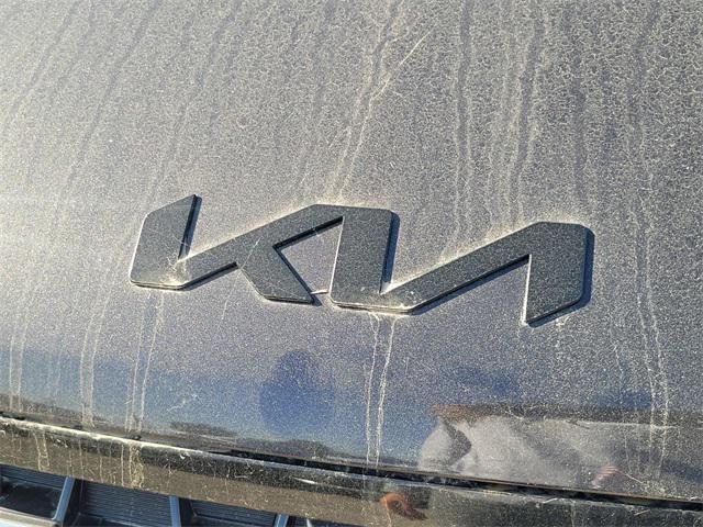 new 2025 Kia Carnival Hybrid car, priced at $56,825