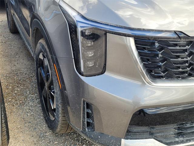 new 2025 Kia Sorento Hybrid car, priced at $42,330