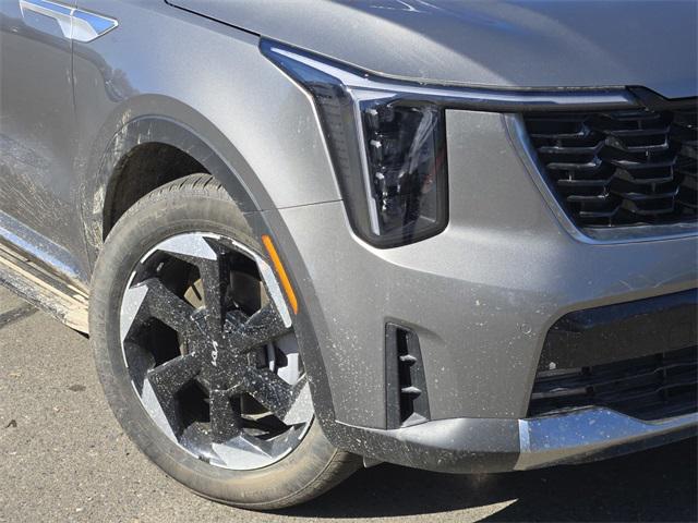 new 2025 Kia Sorento Hybrid car, priced at $43,265