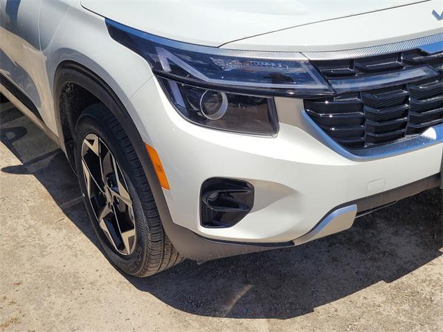 new 2025 Kia Seltos car, priced at $28,910