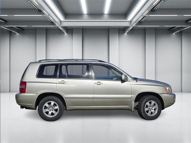 used 2003 Toyota Highlander car, priced at $8,888