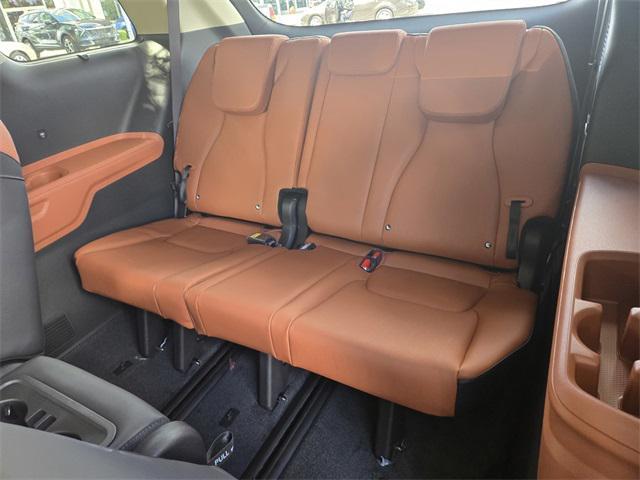 new 2025 Kia Carnival Hybrid car, priced at $53,765