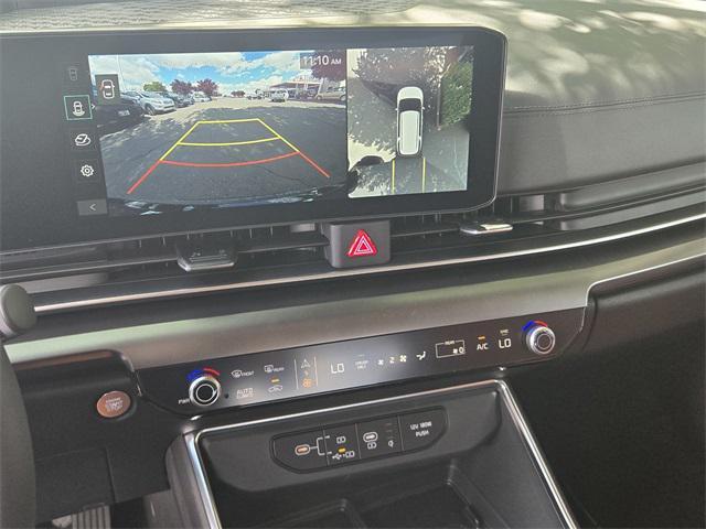 new 2025 Kia Carnival Hybrid car, priced at $53,765