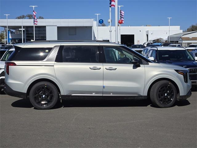 new 2025 Kia Carnival Hybrid car, priced at $53,025