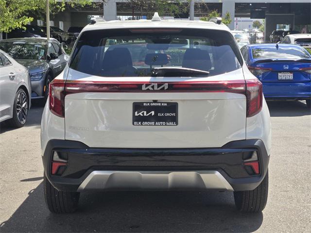 new 2025 Kia Carnival Hybrid car, priced at $57,810