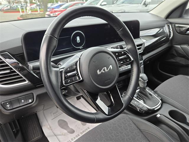 used 2024 Kia Seltos car, priced at $23,644