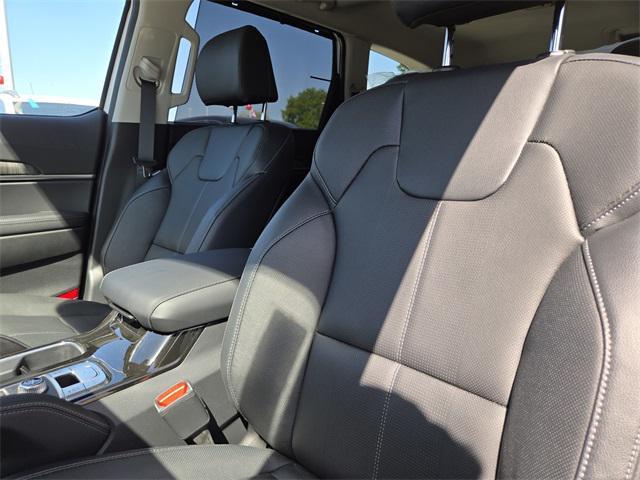 new 2025 Kia Telluride car, priced at $45,140