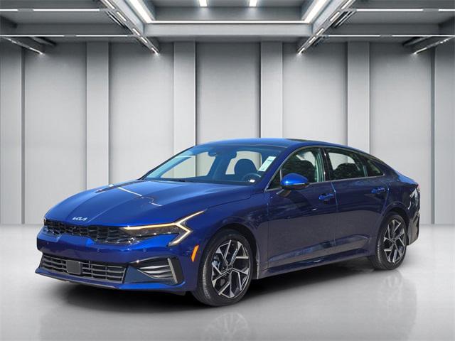 used 2025 Kia K5 car, priced at $30,999