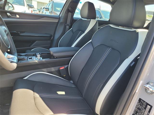 new 2025 Kia K5 car, priced at $33,645