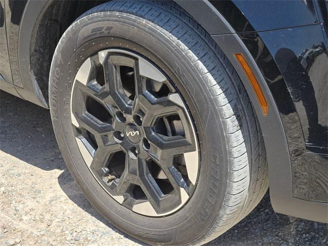 used 2024 Kia Sorento car, priced at $28,999