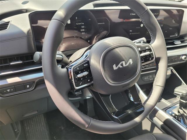 new 2025 Kia Carnival car, priced at $48,490