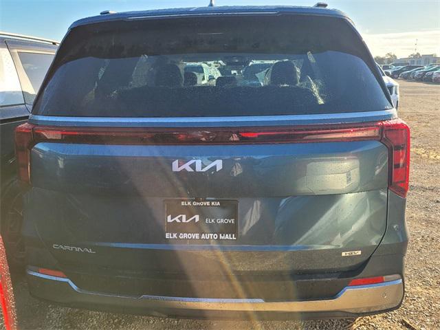 new 2025 Kia Carnival car