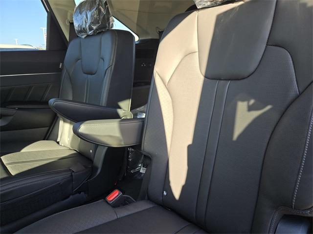new 2025 Kia Sorento car, priced at $45,915