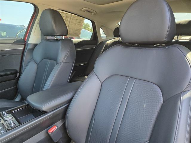 used 2025 Kia K5 car, priced at $30,999