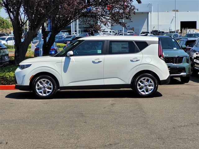 new 2025 Kia Soul car, priced at $22,510