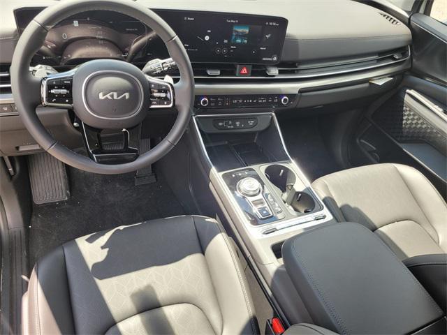 new 2025 Kia Carnival Hybrid car, priced at $53,100