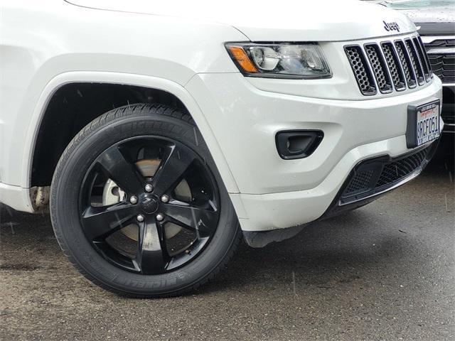 used 2015 Jeep Grand Cherokee car, priced at $12,897