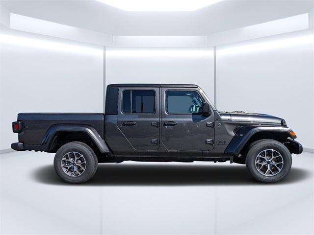 new 2024 Jeep Gladiator car, priced at $48,372