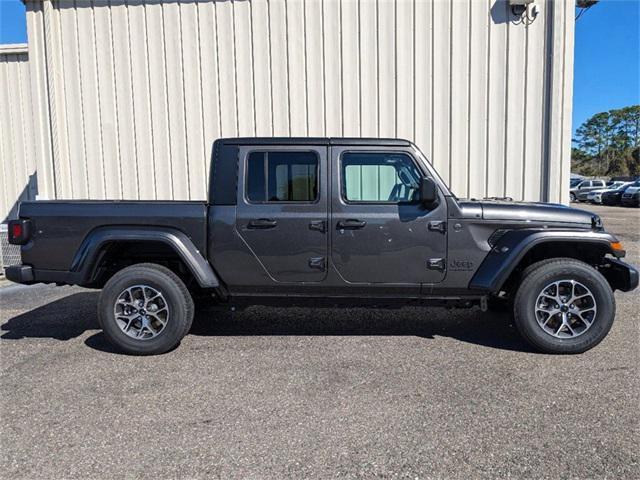 new 2024 Jeep Gladiator car, priced at $48,372