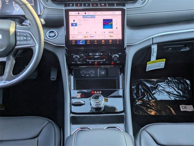 new 2025 Jeep Grand Cherokee car, priced at $48,030