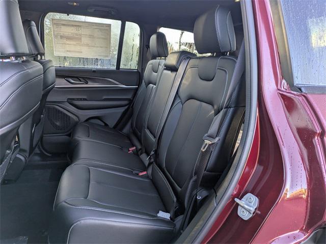 new 2025 Jeep Grand Cherokee car, priced at $48,030