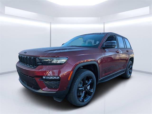new 2025 Jeep Grand Cherokee car, priced at $48,030
