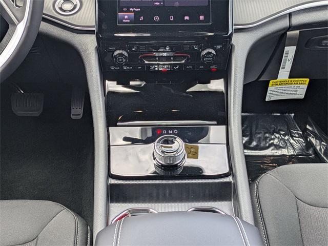 new 2025 Jeep Grand Cherokee car, priced at $41,845