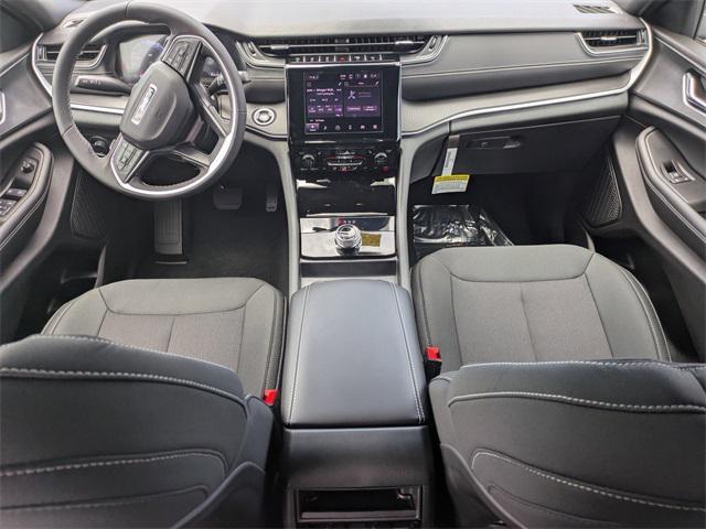 new 2025 Jeep Grand Cherokee car, priced at $41,845