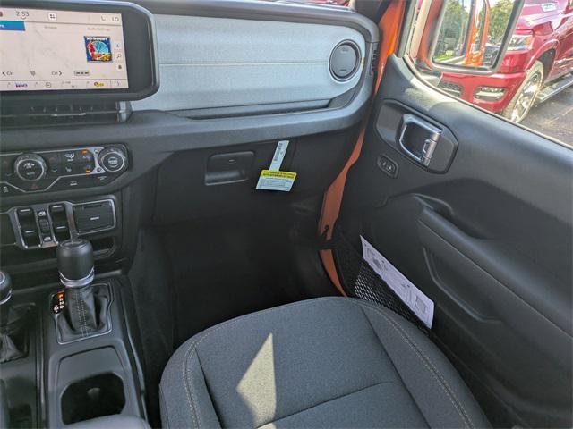 new 2025 Jeep Wrangler car, priced at $47,640