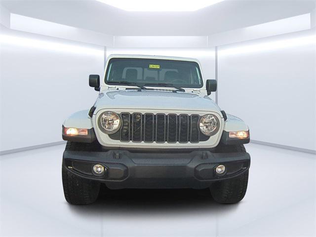 new 2025 Jeep Gladiator car, priced at $44,640