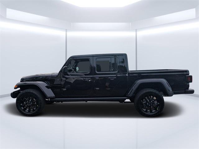 new 2025 Jeep Gladiator car, priced at $45,235