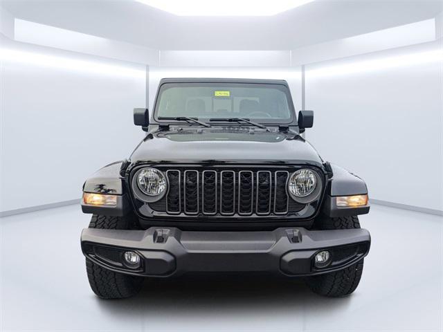 new 2025 Jeep Gladiator car, priced at $45,235