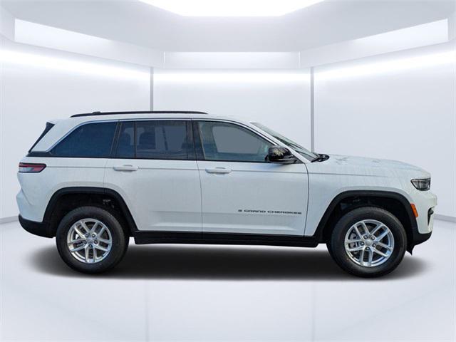 new 2025 Jeep Grand Cherokee car, priced at $39,580