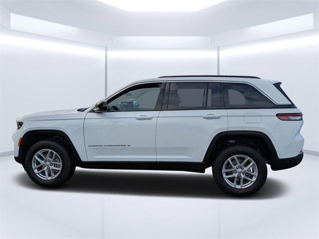 new 2025 Jeep Grand Cherokee car, priced at $39,580