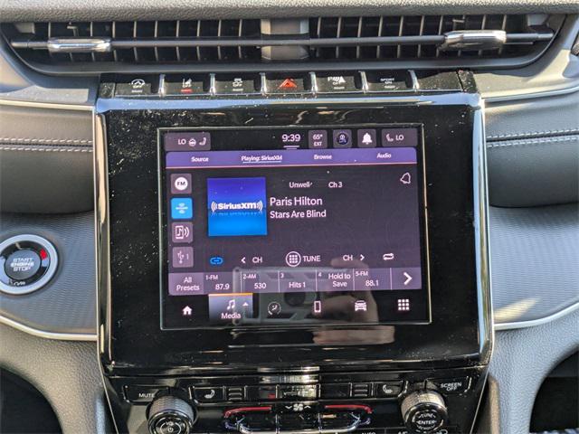 new 2025 Jeep Grand Cherokee car, priced at $40,900