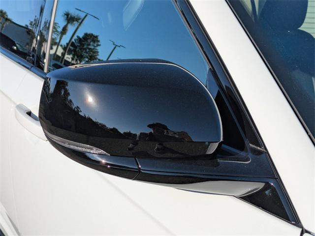 new 2025 Jeep Grand Cherokee car, priced at $40,900