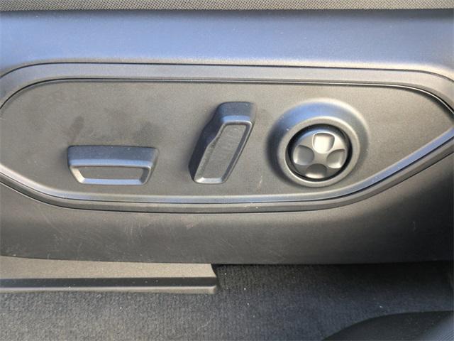 new 2025 Jeep Grand Cherokee car, priced at $40,900