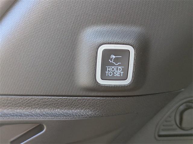 new 2025 Jeep Grand Cherokee car, priced at $40,900