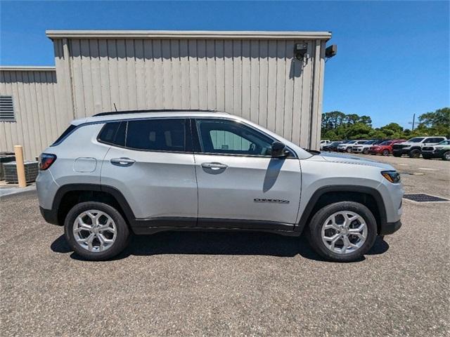 new 2024 Jeep Compass car, priced at $31,126