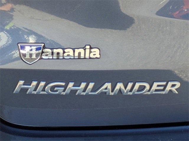 used 2019 Toyota Highlander car, priced at $20,980