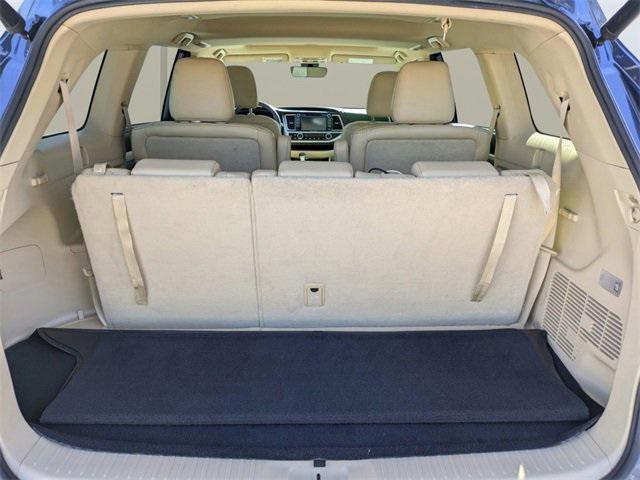 used 2019 Toyota Highlander car, priced at $20,980
