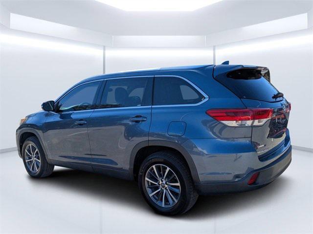 used 2019 Toyota Highlander car, priced at $20,980