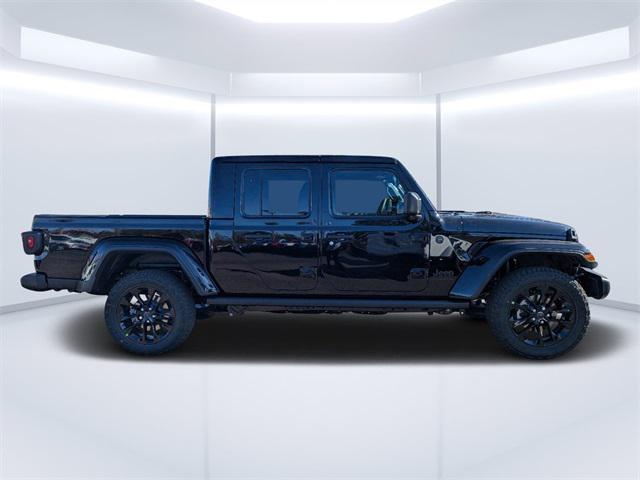 new 2025 Jeep Gladiator car, priced at $45,235