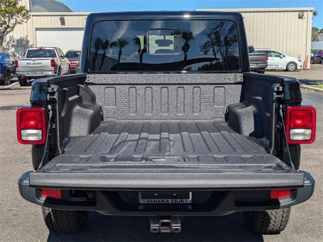 new 2025 Jeep Gladiator car, priced at $45,235