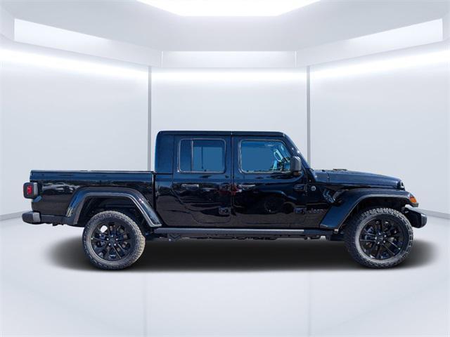 new 2025 Jeep Gladiator car, priced at $45,235