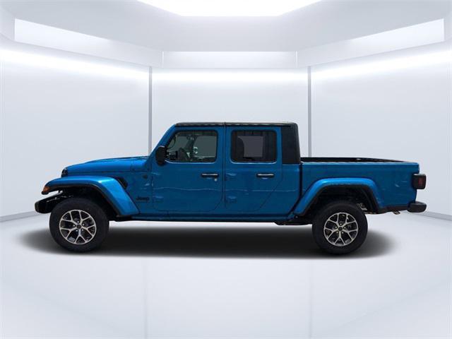 new 2024 Jeep Gladiator car, priced at $48,372