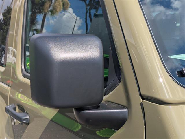 new 2025 Jeep Wrangler car, priced at $52,590