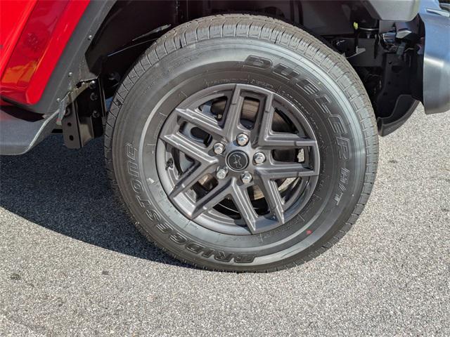 new 2025 Jeep Gladiator car, priced at $38,155