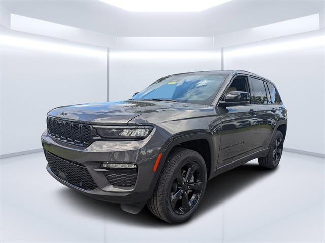 new 2025 Jeep Grand Cherokee car, priced at $45,655