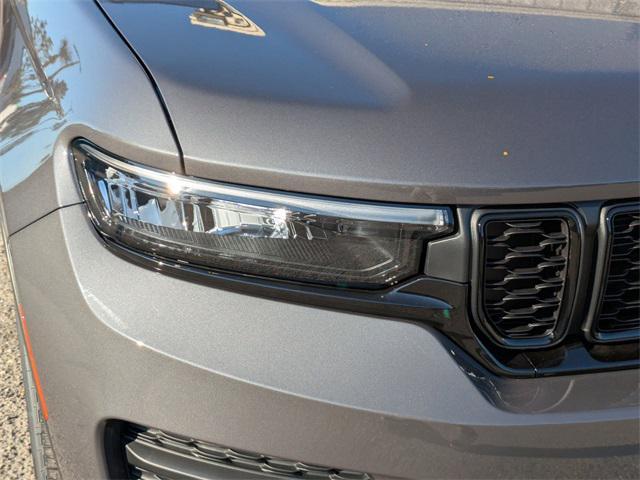new 2025 Jeep Grand Cherokee car, priced at $41,495